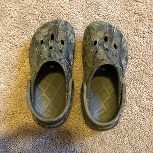 Realtree crocs 💚